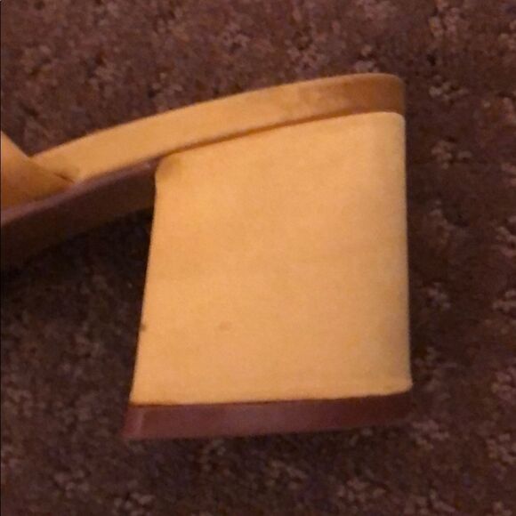 H&M yellow silk mules - Picture 3 of 8